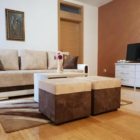 Kej Free Parking Kraljevo